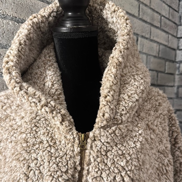 C&C California Cream Teddy Jacket with Hood and Oversized Fit - Picture 6 of 10